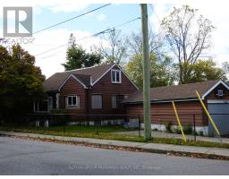 4 DOVER STREET, Woodstock, Ontario