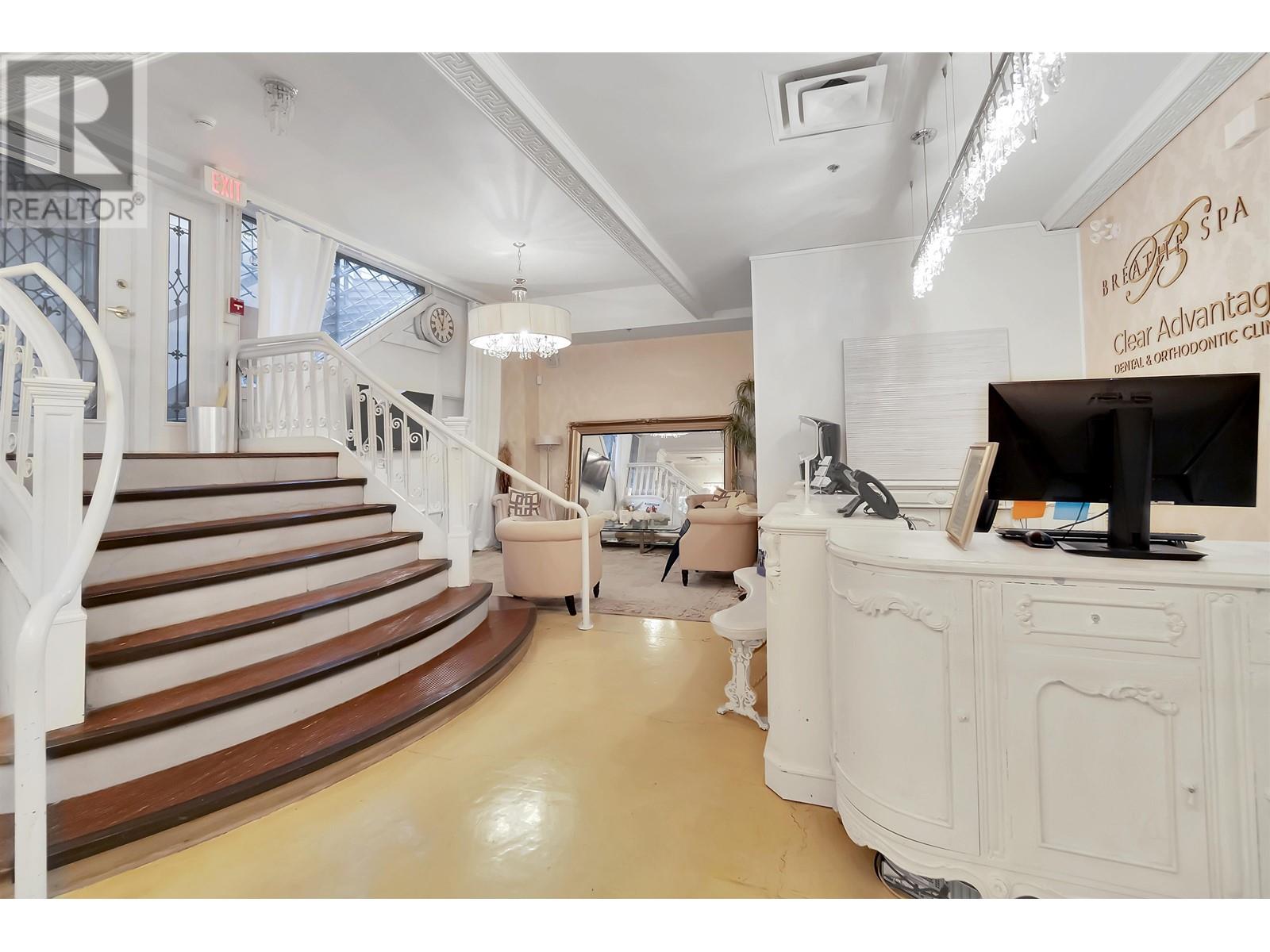 464 Granville Street, Vancouver, British Columbia  V6C 1V4 - Photo 2 - C8063734