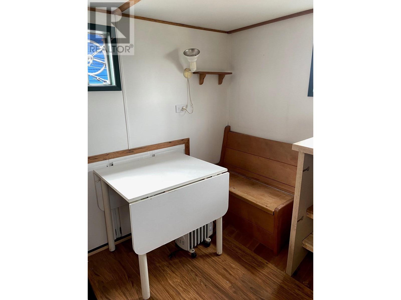 Listing Picture 5 of 16 : 8E1 8191 RIVER ROAD, Richmond / 烈治文 - 魯藝地產 Yvonne Lu Group - MLS Medallion Club Member