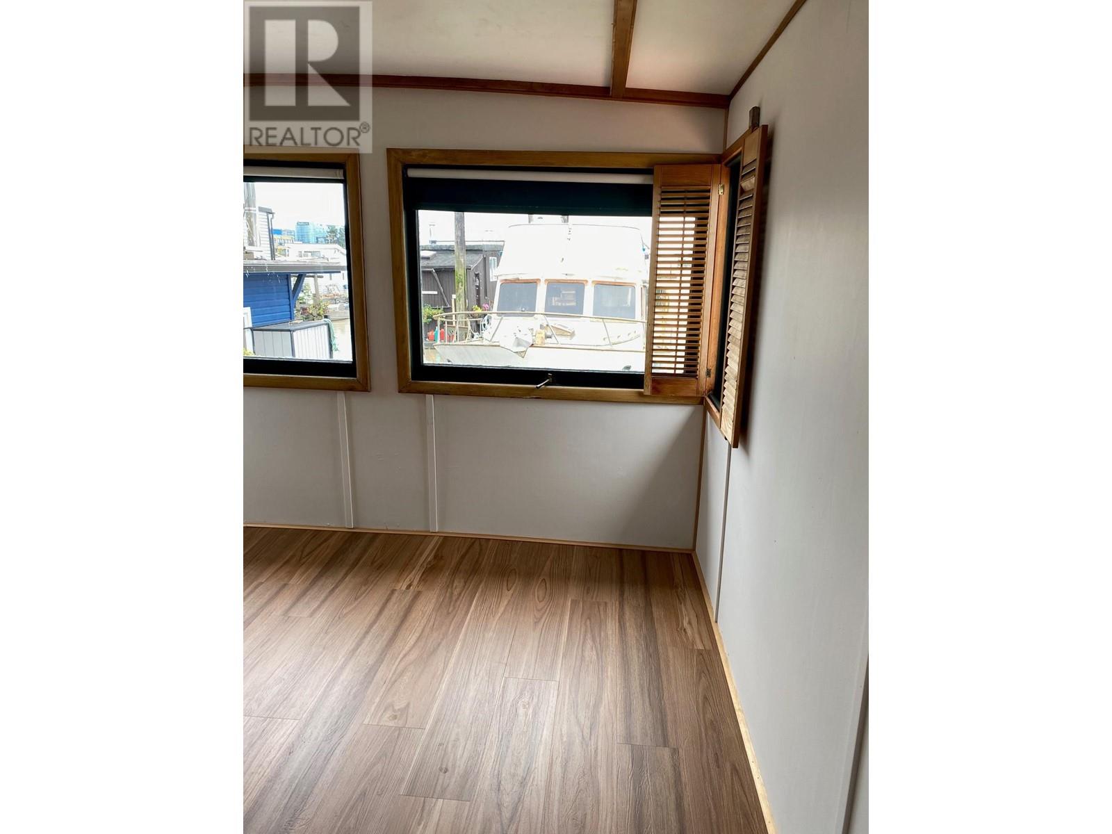 Listing Picture 11 of 16 : 8E1 8191 RIVER ROAD, Richmond / 烈治文 - 魯藝地產 Yvonne Lu Group - MLS Medallion Club Member