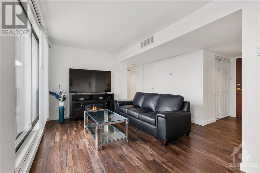 470 Laurier Avenue W Unit#ph-2305, Ottawa, Ontario  K1R 7W9 - Photo 3 - 1416556