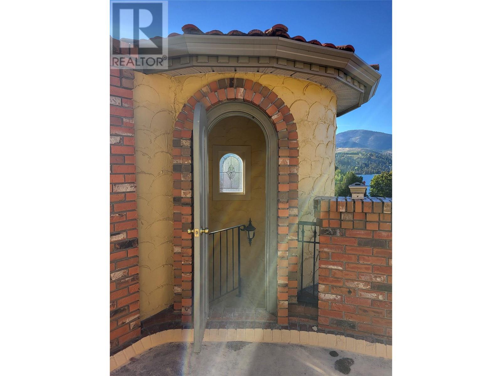 Property at 327 CARMEL Crescent image 2