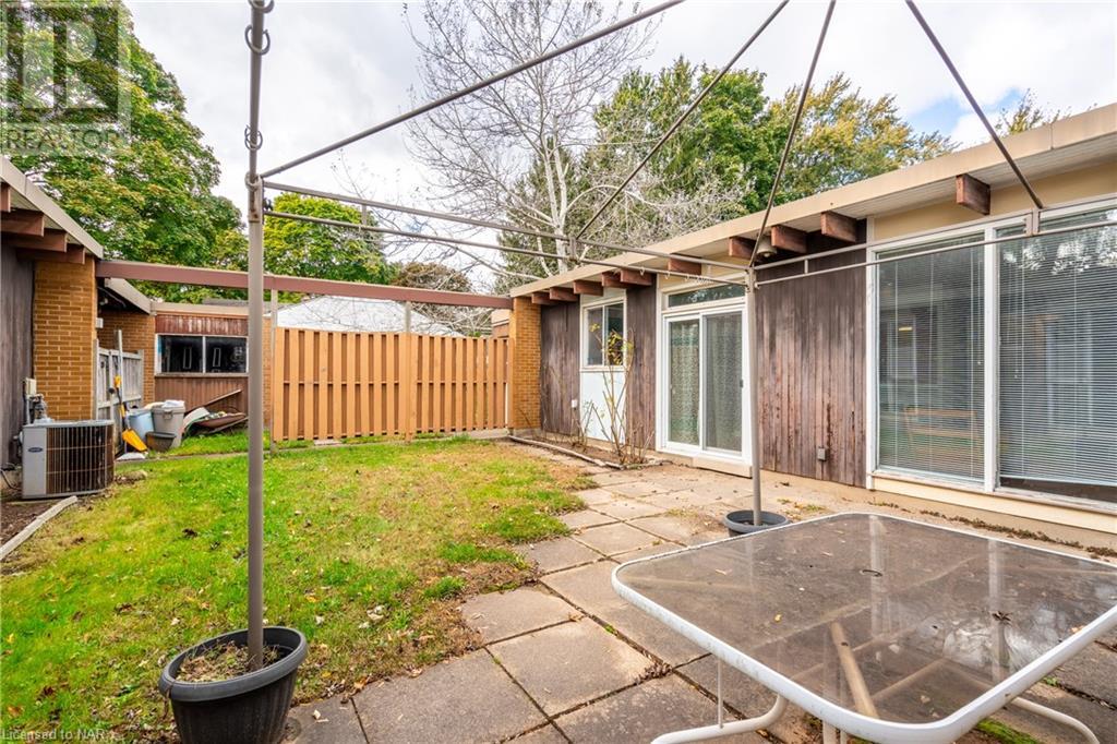 4213 Drummond Road, Niagara Falls, Ontario  L2E 6C2 - Photo 11 - 40634198