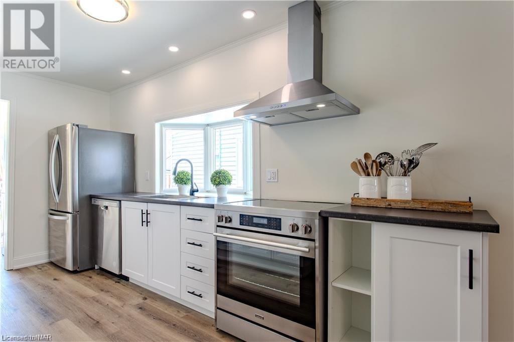 17 Conway Place East Place E, Crystal Beach, Ontario  L0S 1B0 - Photo 11 - 40663334