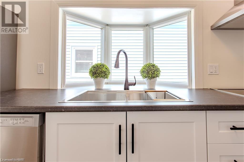 17 Conway Place East Place E, Crystal Beach, Ontario  L0S 1B0 - Photo 12 - 40663334