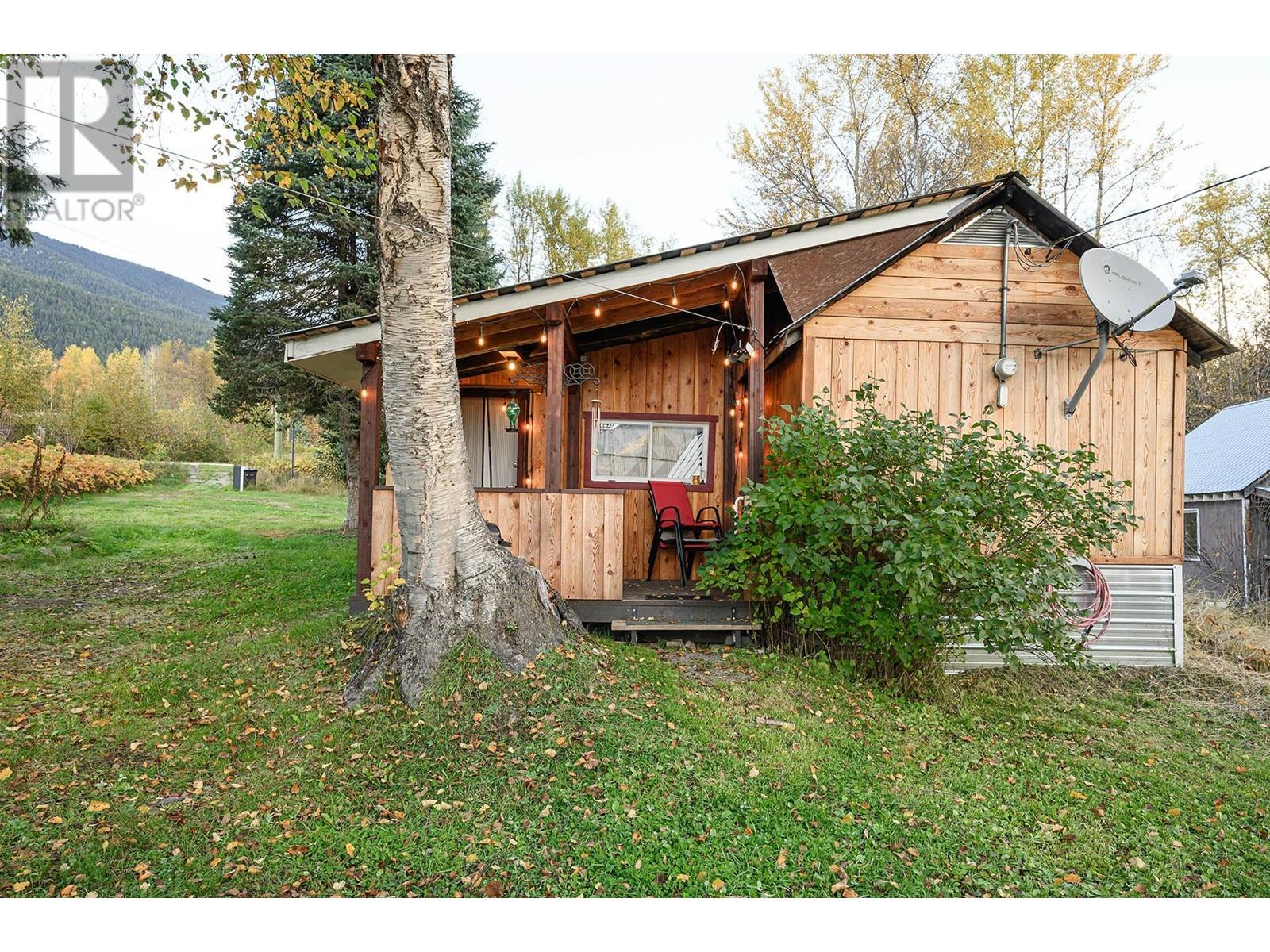 3818 Diamond  Drive, Blue River, British Columbia  V0E 1C0 - Photo 35 - 181399