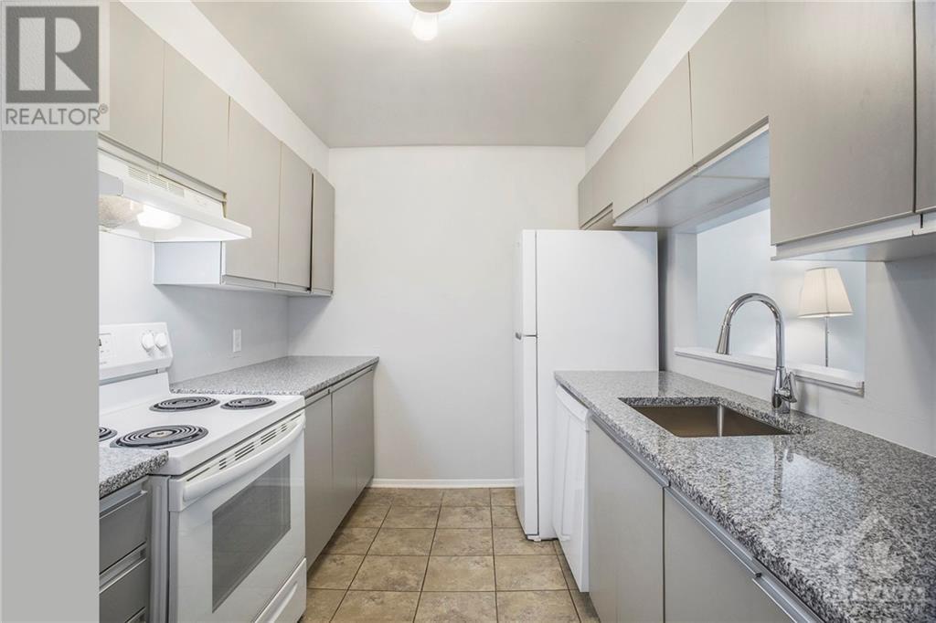 280 BRITTANY DRIVE UNIT#105 Ottawa