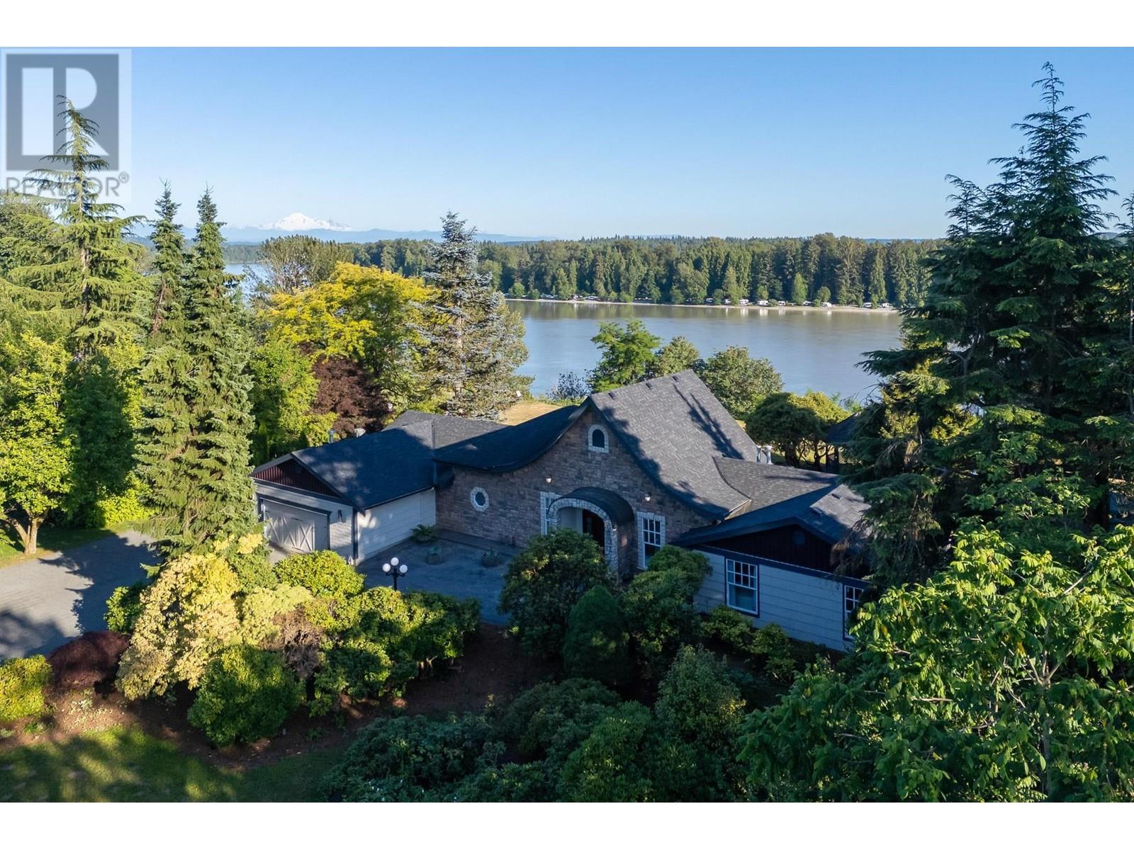 21850 River Road, Maple Ridge, British Columbia  V2X 2C1 - Photo 1 - R2935404
