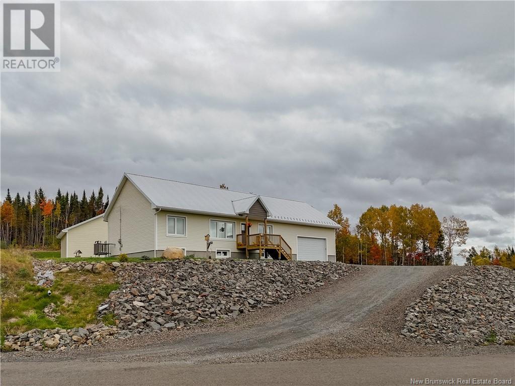 Property at 25 Leeland Way image 3
