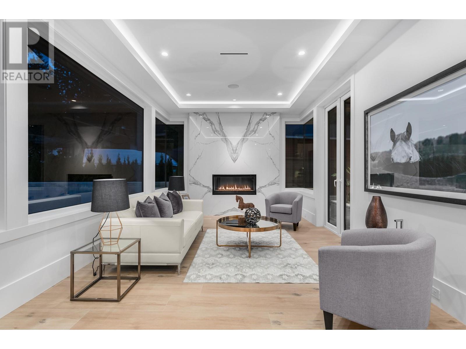 4332 Quinton Place, North Vancouver, British Columbia  V7R 4A7 - Photo 11 - R2936125