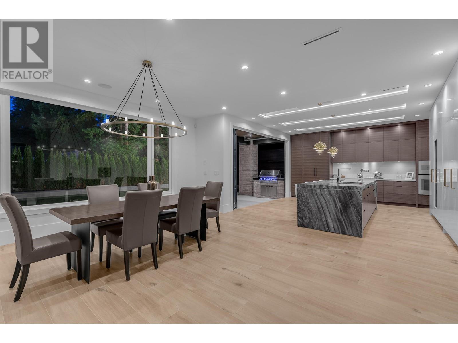 4332 Quinton Place, North Vancouver, British Columbia  V7R 4A7 - Photo 6 - R2936125