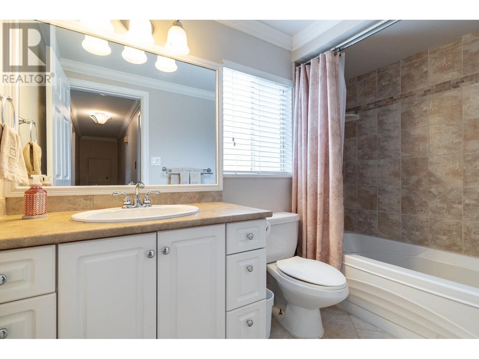 Listing Picture 19 of 40 : 11600 KINGFISHER DRIVE, Richmond / 烈治文 - 魯藝地產 Yvonne Lu Group - MLS Medallion Club Member