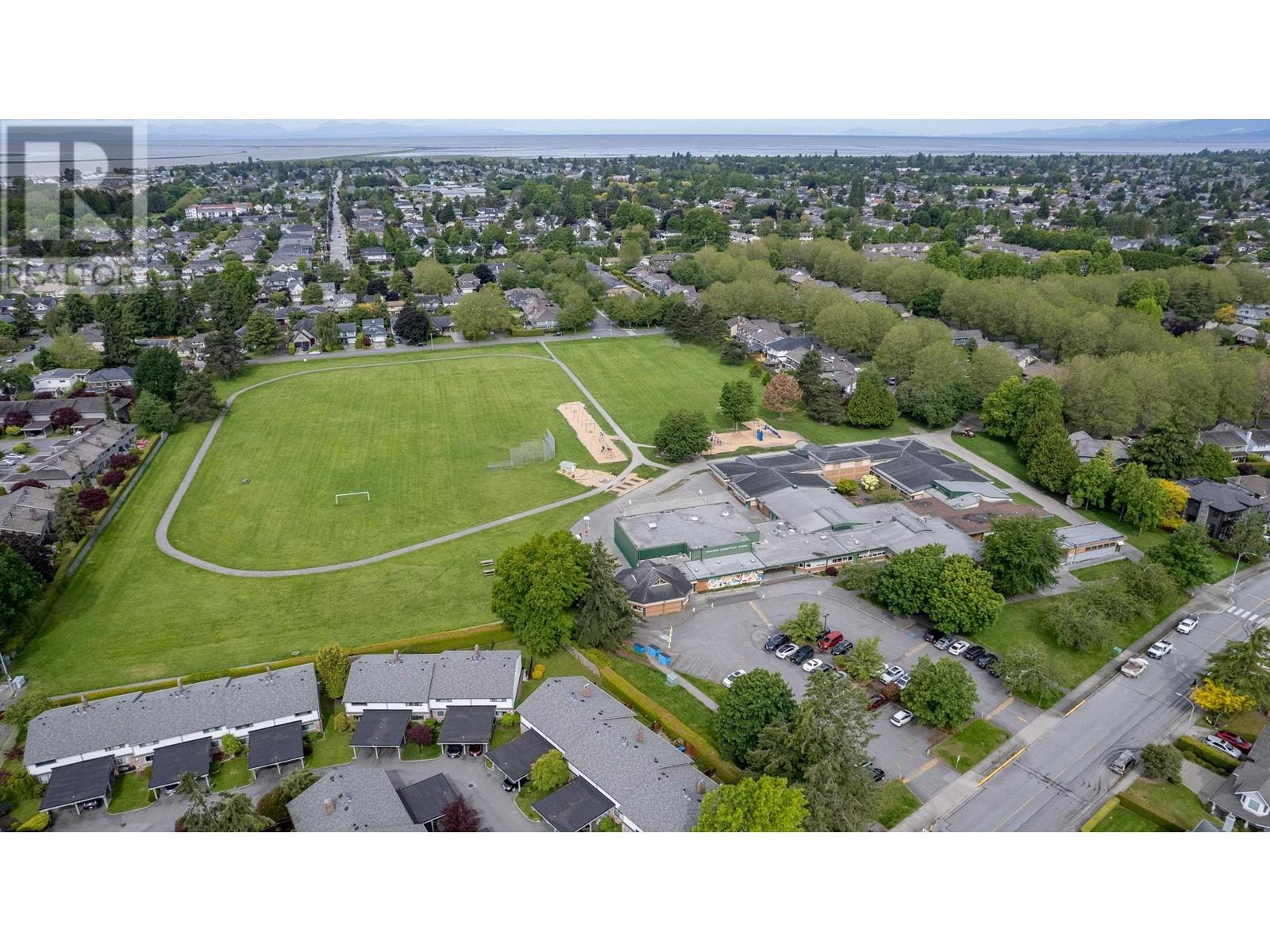 Listing Picture 40 of 40 : 11600 KINGFISHER DRIVE, Richmond / 烈治文 - 魯藝地產 Yvonne Lu Group - MLS Medallion Club Member