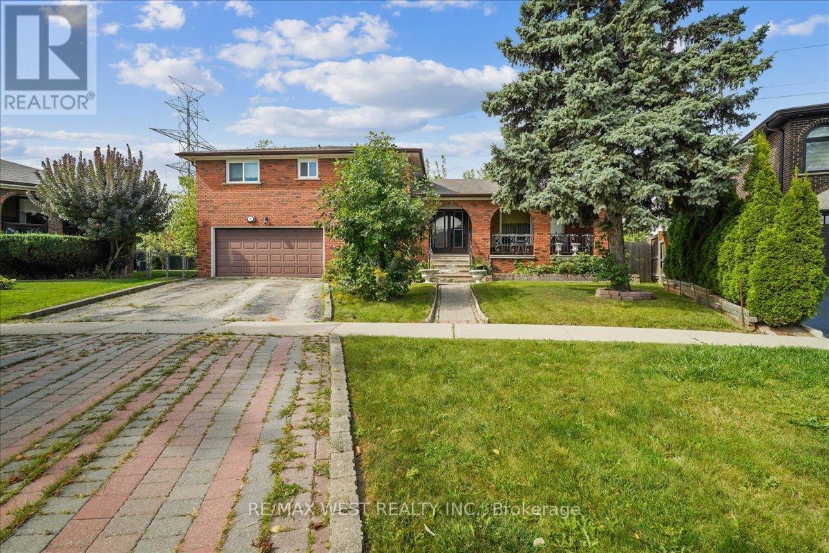 88 Arran Crescent, Vaughan (West Woodbridge), Ontario  L4L 1G6 - Photo 2 - N9398385