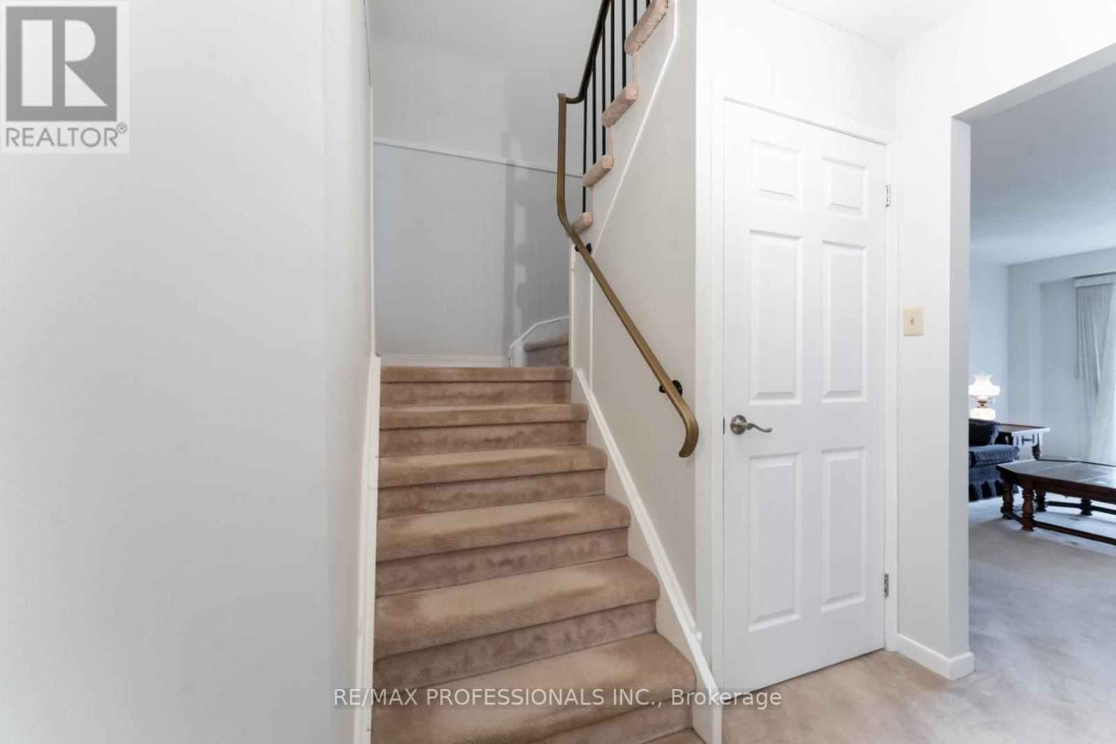 2697 Romark Mews, Mississauga (Erin Mills), Ontario  L5L 2Z4 - Photo 5 - W9398414