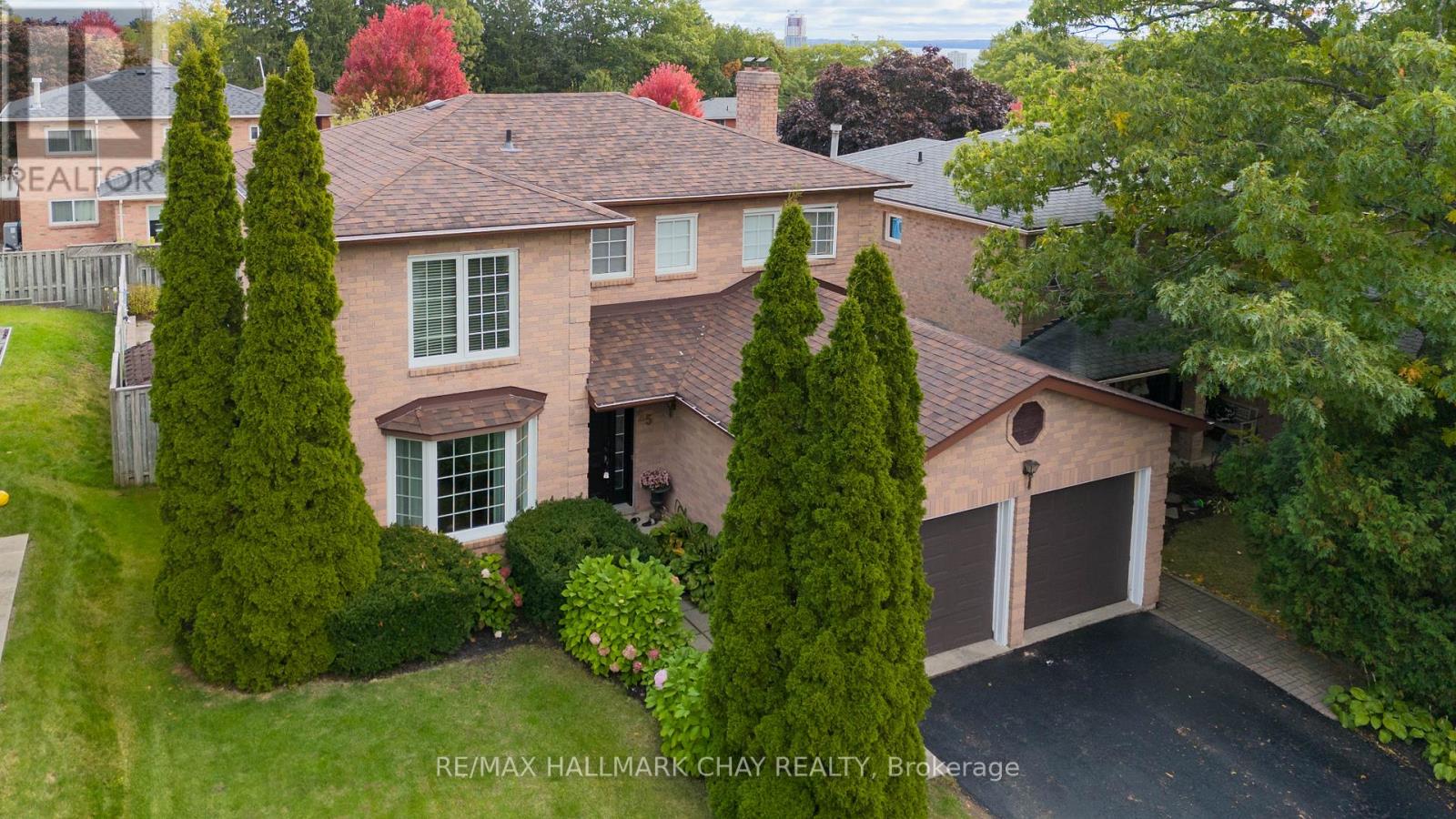 25 KEATS DRIVE, Barrie, Ontario