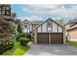 221 ORCHARD HEIGHTS BOULEVARD, Aurora, Ontario