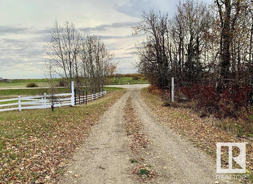 55431 Hwy 777, Rural Lac Ste. Anne County, Alberta  T0E 1V0 - Photo 3 - E4408072