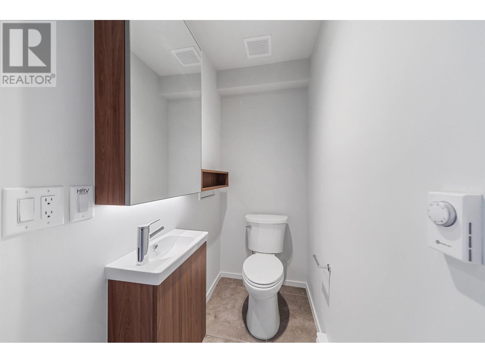 173 805 W 49th Avenue, Vancouver, British Columbia  V5Z 0A1 - Photo 8 - R2936241