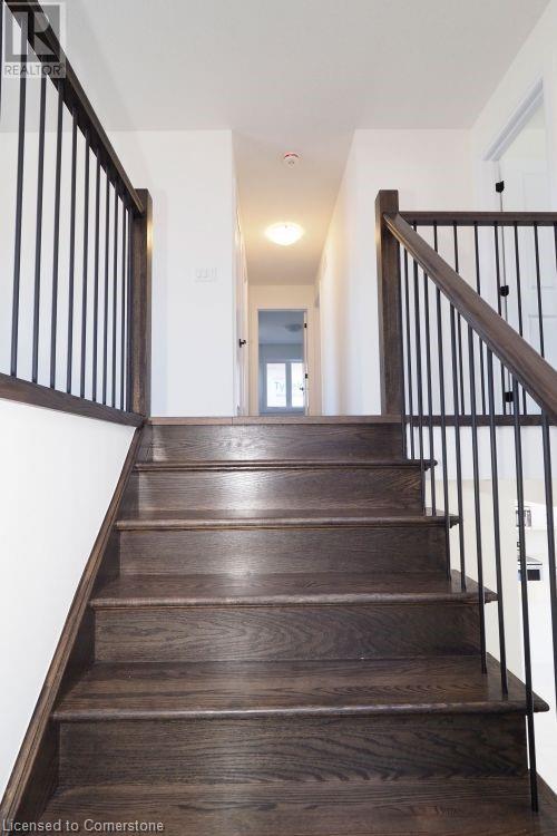 213 Fallowfield DriveKitchener, Ontario  N2C 2T7 - Photo 34 - 40659902