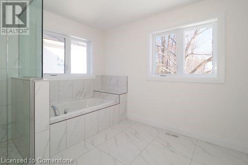 213 Fallowfield DriveKitchener, Ontario  N2C 2T7 - Photo 50 - 40659902