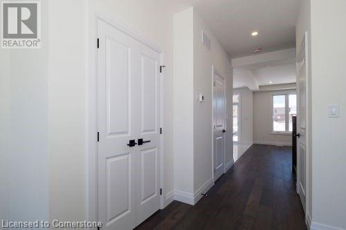 213 Fallowfield DriveKitchener, Ontario  N2C 2T7 - Photo 7 - 40659902