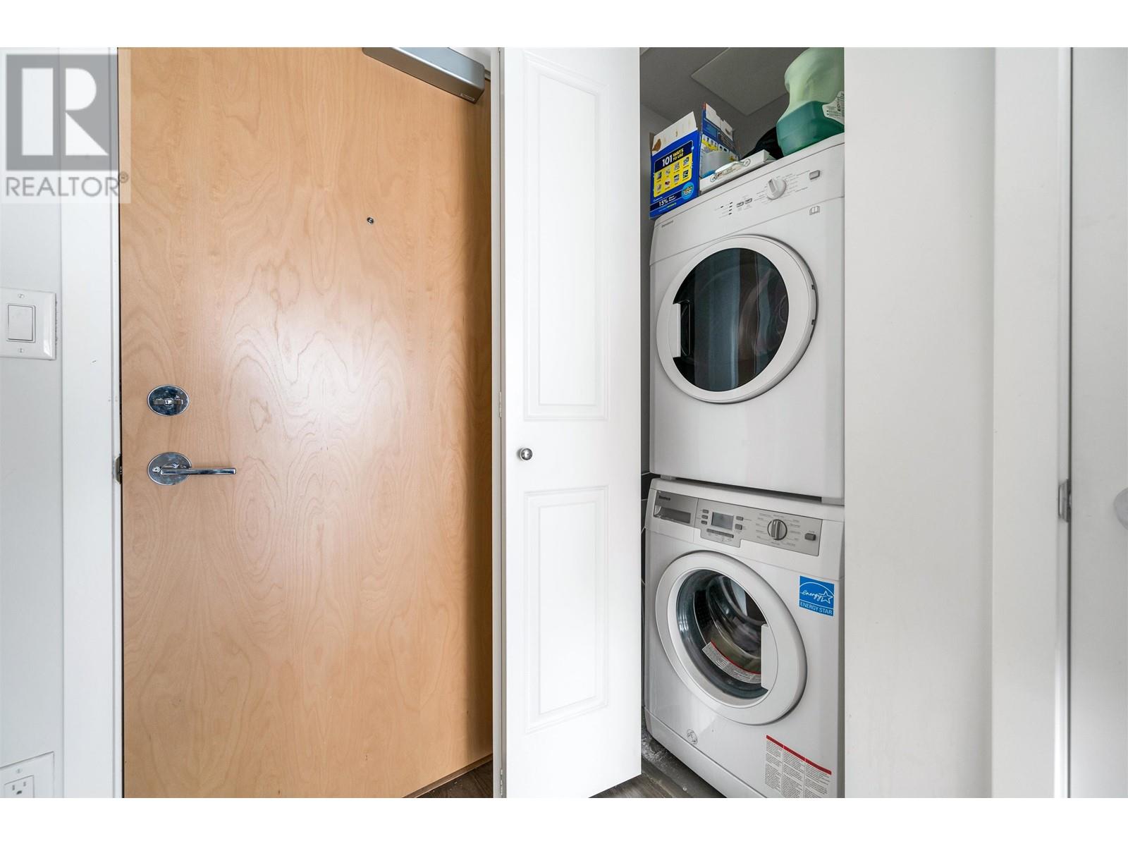 Listing Picture 12 of 23 : 1103 8333 SWEET AVENUE, Richmond / 烈治文 - 魯藝地產 Yvonne Lu Group - MLS Medallion Club Member