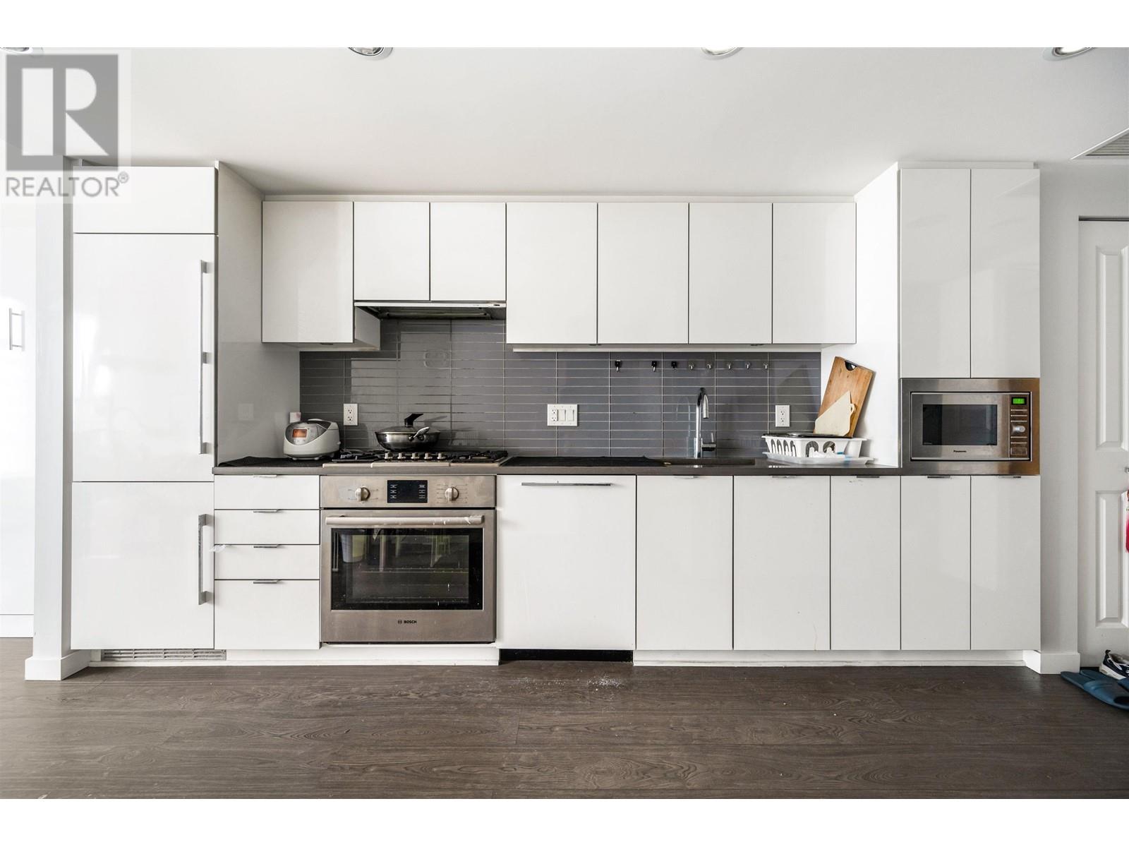 Listing Picture 6 of 23 : 1103 8333 SWEET AVENUE, Richmond / 烈治文 - 魯藝地產 Yvonne Lu Group - MLS Medallion Club Member