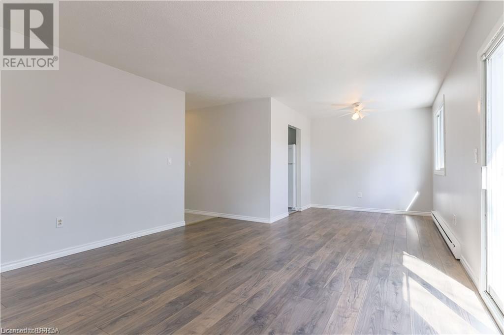 19 Montclair Crescent, Simcoe, Ontario  N3Y 4P1 - Photo 3 - 40664023