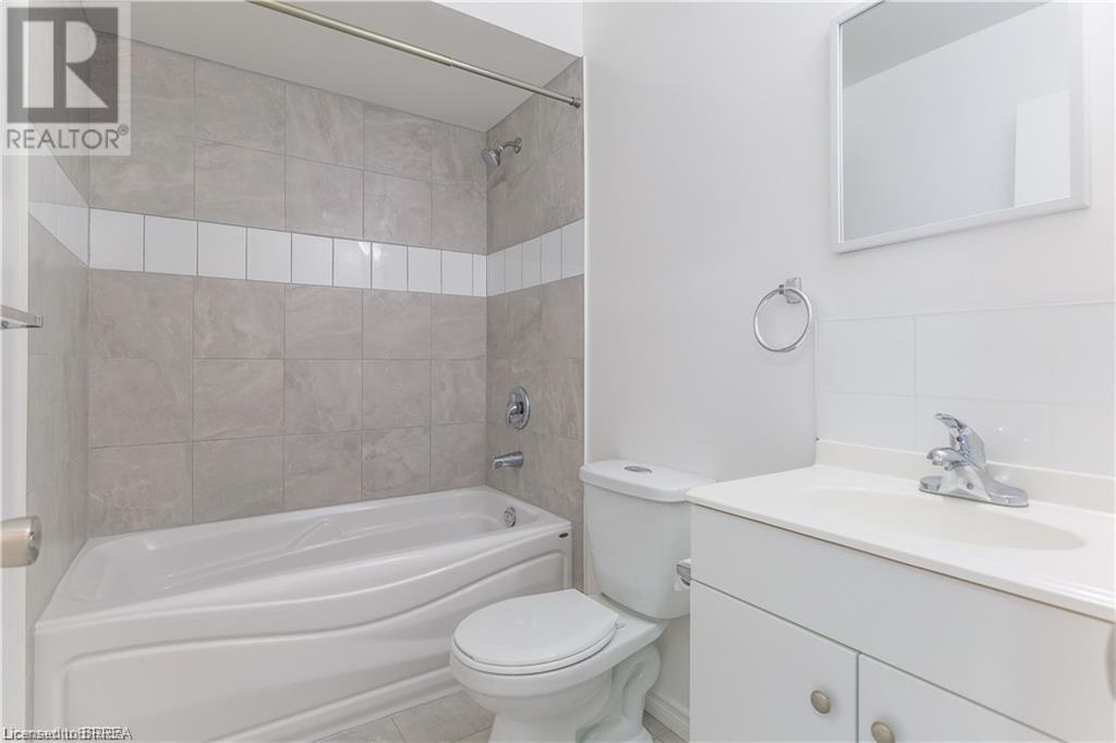 19 Montclair Crescent, Simcoe, Ontario  N3Y 4P1 - Photo 5 - 40664023