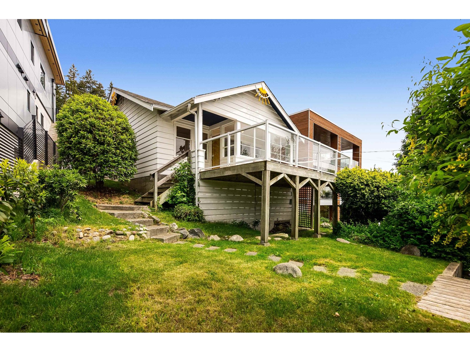 14623 West Beach Avenue, White Rock, British Columbia  V4B 2T9 - Photo 7 - R2935880