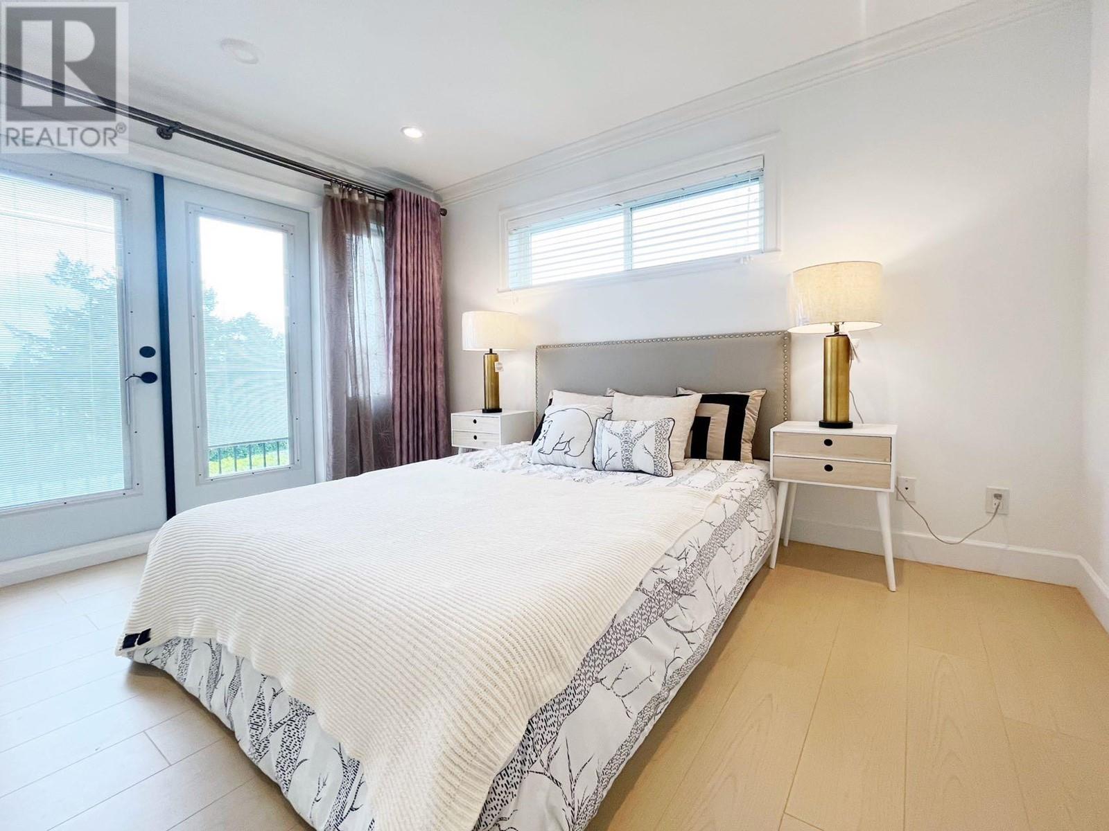 Listing Picture 3 of 30 : 4637 BUXTON COURT, Burnaby / 本拿比 - 魯藝地產 Yvonne Lu Group - MLS Medallion Club Member