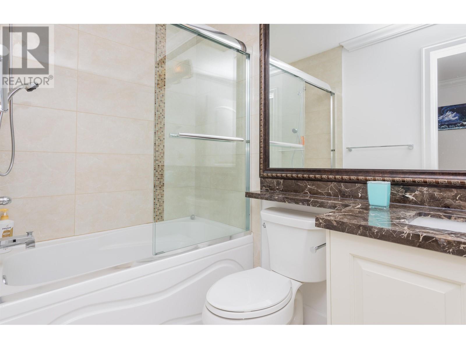 Listing Picture 24 of 30 : 4637 BUXTON COURT, Burnaby / 本拿比 - 魯藝地產 Yvonne Lu Group - MLS Medallion Club Member