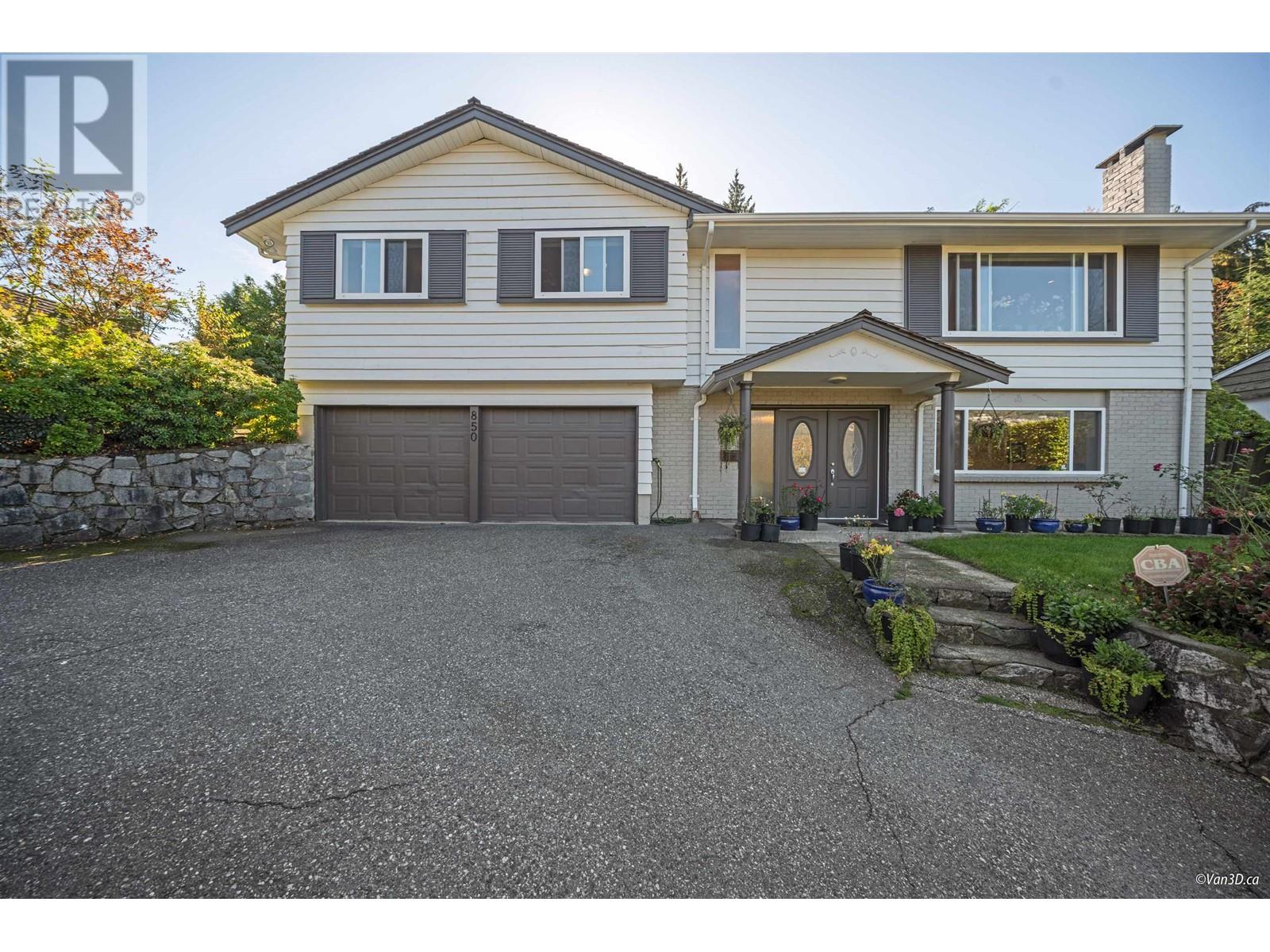 Property at 850 JEFFERSON AVENUE image 4