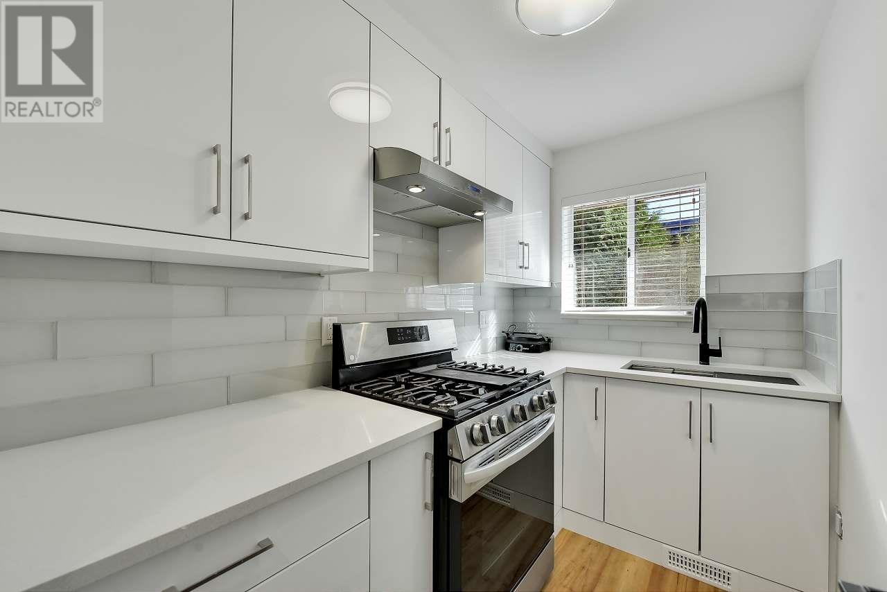 996 Duthie Avenue, Burnaby, British Columbia  V5A 2P8 - Photo 6 - R2936364