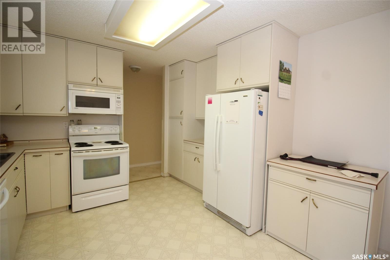 595 9th Street W, Shaunavon, Saskatchewan  S0N 2M0 - Photo 7 - SK986196