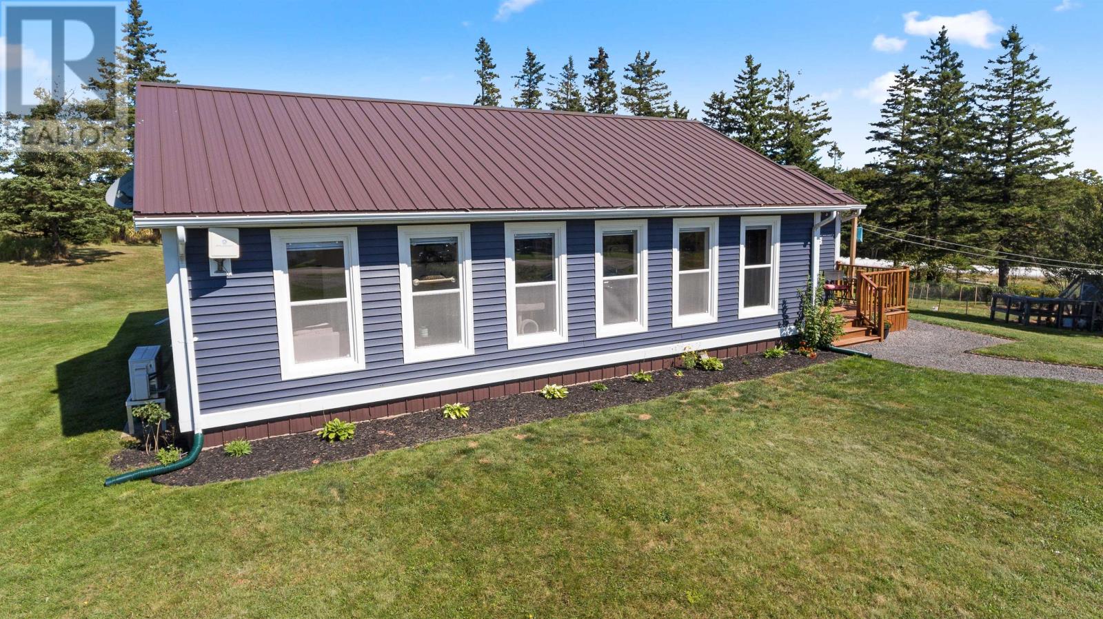 643 Junction Road, Hunter River, Prince Edward Island  C0A 1N0 - Photo 3 - 202424741