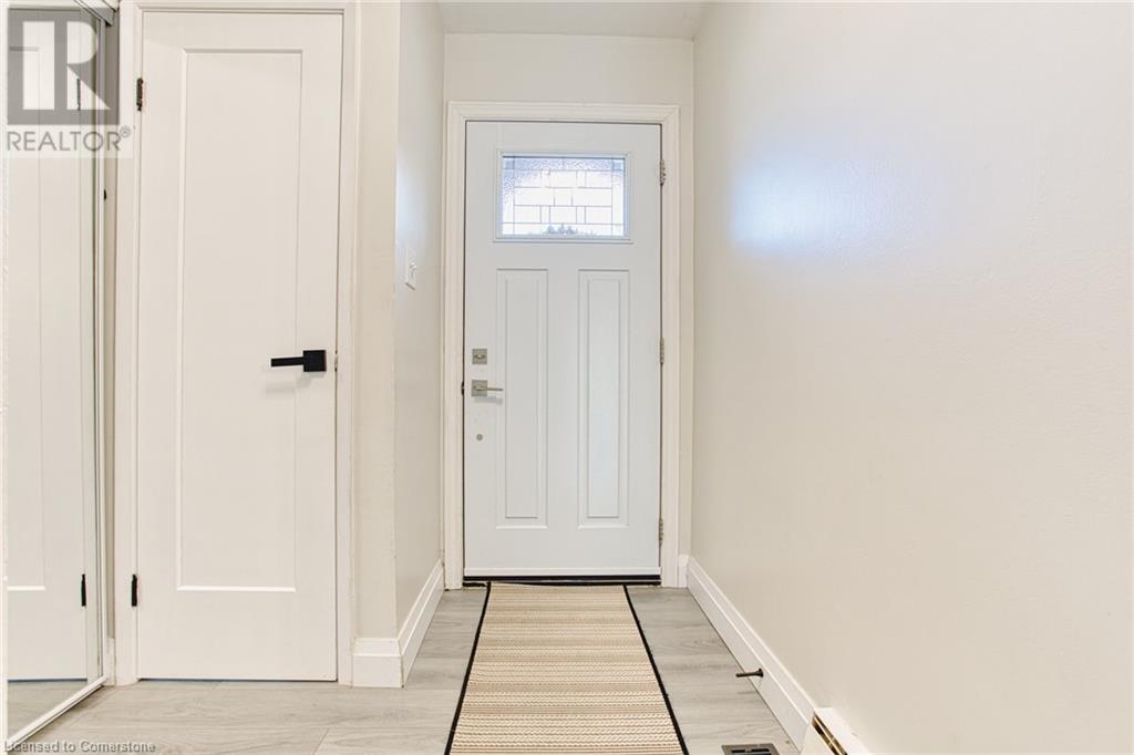 125 Livingston Avenue Unit# 16, Grimsby, Ontario  L3M 4S5 - Photo 4 - 40663887