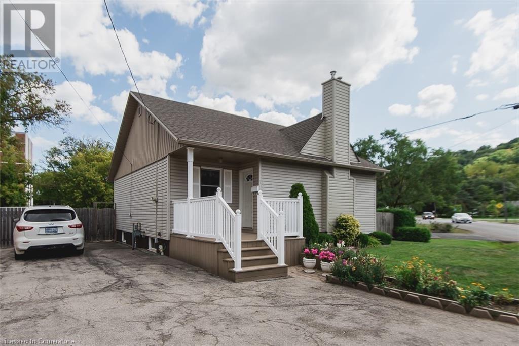 13 NEW MOUNTAIN Road, Hamilton, Ontario