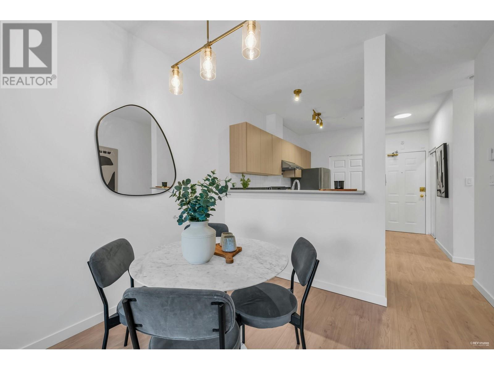 Listing Picture 7 of 23 : PH6 511 W 7TH AVE. AVENUE, Vancouver / 溫哥華 - 魯藝地產 Yvonne Lu Group - MLS Medallion Club Member