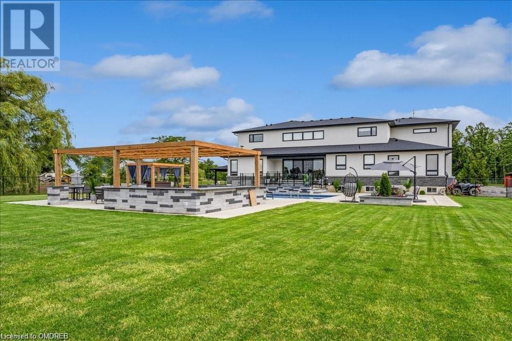 37 Eleventh Road E, Stoney Creek, Ontario  L8J 3N2 - Photo 24 - 40663590