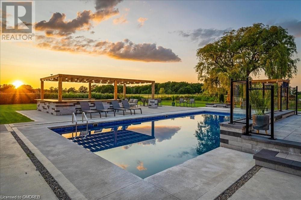 37 Eleventh Road E, Stoney Creek, Ontario  L8J 3N2 - Photo 38 - 40663590