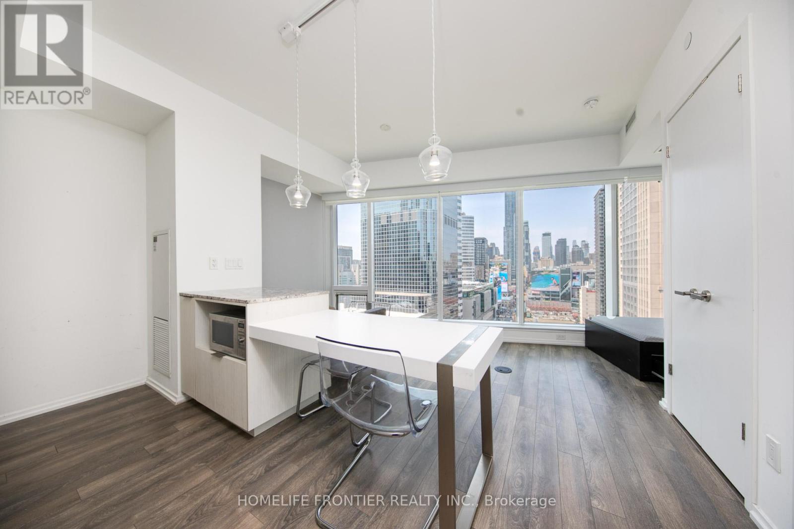 1513 - 197 Yonge Street, Toronto, Ontario  M5B 1M4 - Photo 6 - C9399452