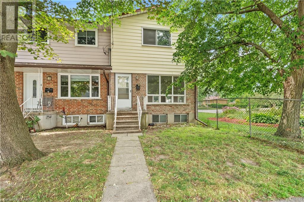 23 Addington Street Unit 23, Amherstview, Ontario K7N 1C6 (27550281