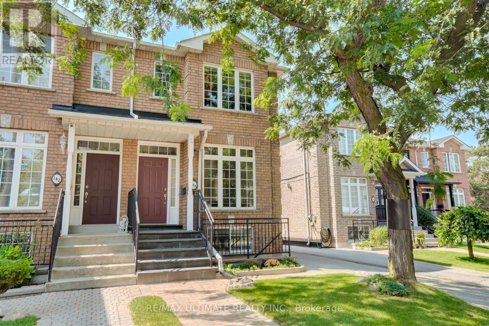 144 Wiltshire Avenue, Toronto (Weston-Pellam Park), Ontario  M6N 2W1 - Photo 2 - W9399600