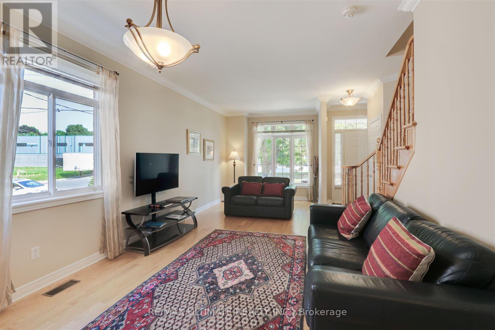 144 Wiltshire Avenue, Toronto (Weston-Pellam Park), Ontario  M6N 2W1 - Photo 6 - W9399600