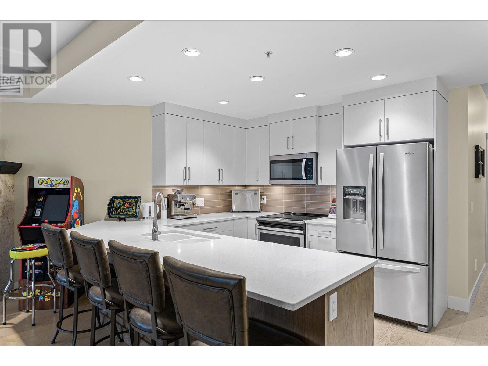 Property at 3865 Truswell Road Unit# 204 image 4