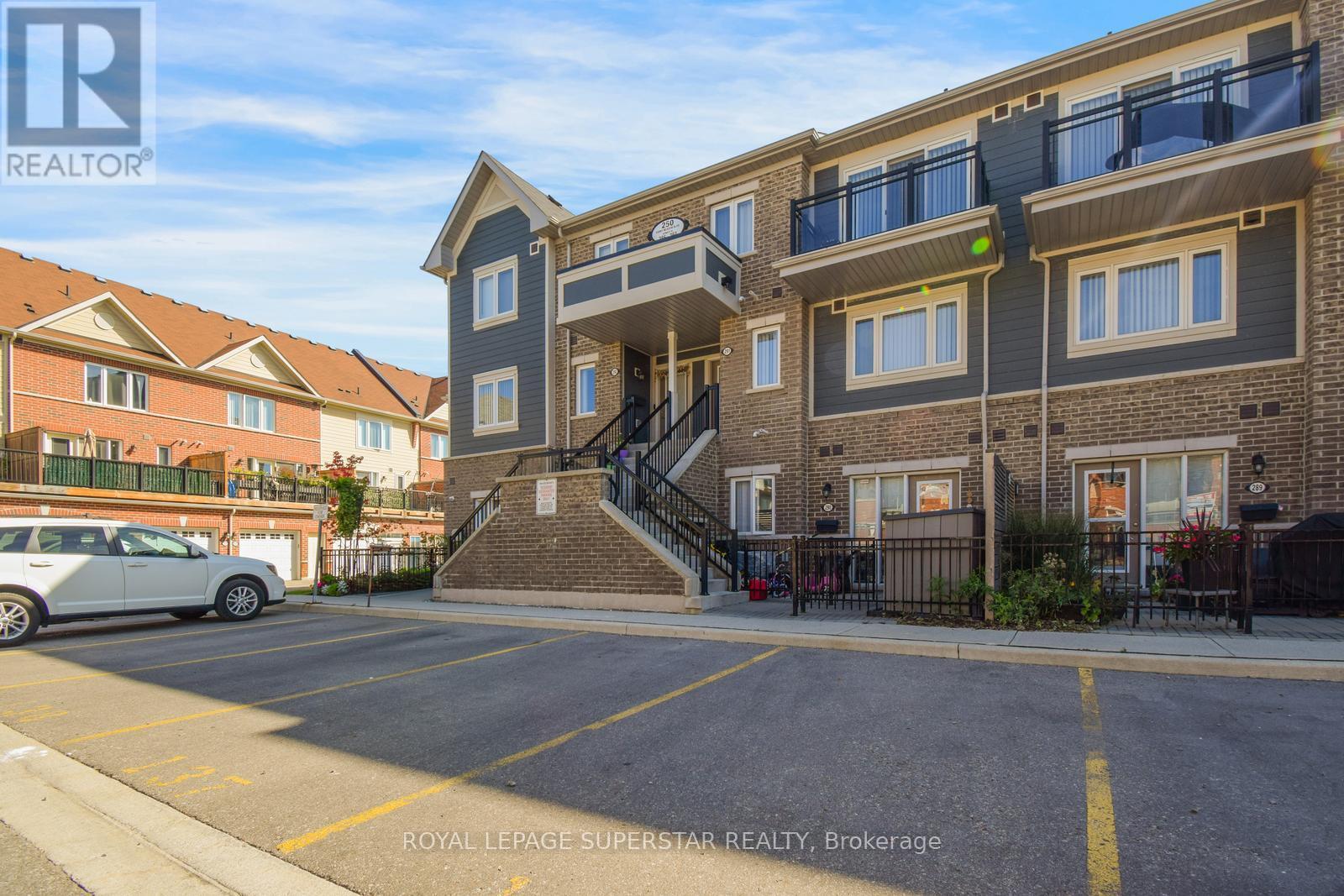 291 - 250 SUNNY MEADOW BOULEVARD, Brampton, Ontario