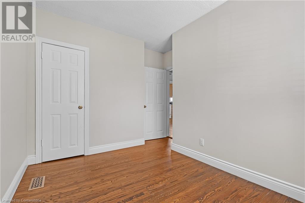 245 Cedardale Avenue, Hamilton, Ontario  L8E 1S1 - Photo 14 - 40665180