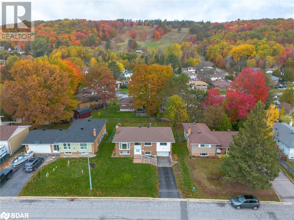 144 Macbeth Crescent, North Bay, Ontario  P1B 7X6 - Photo 2 - 40665300